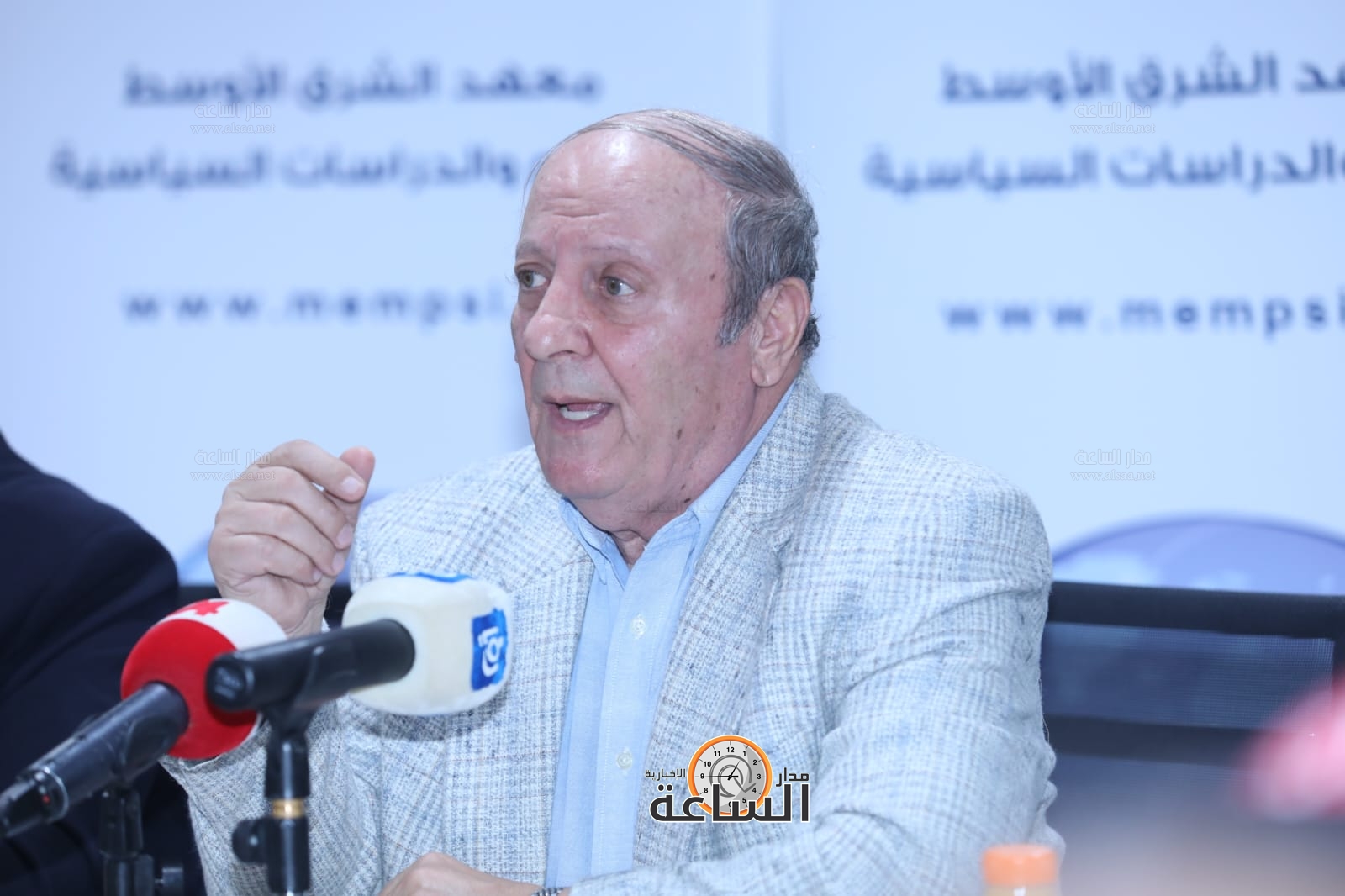 Madar Al-Saa Images 0.3180931481386735