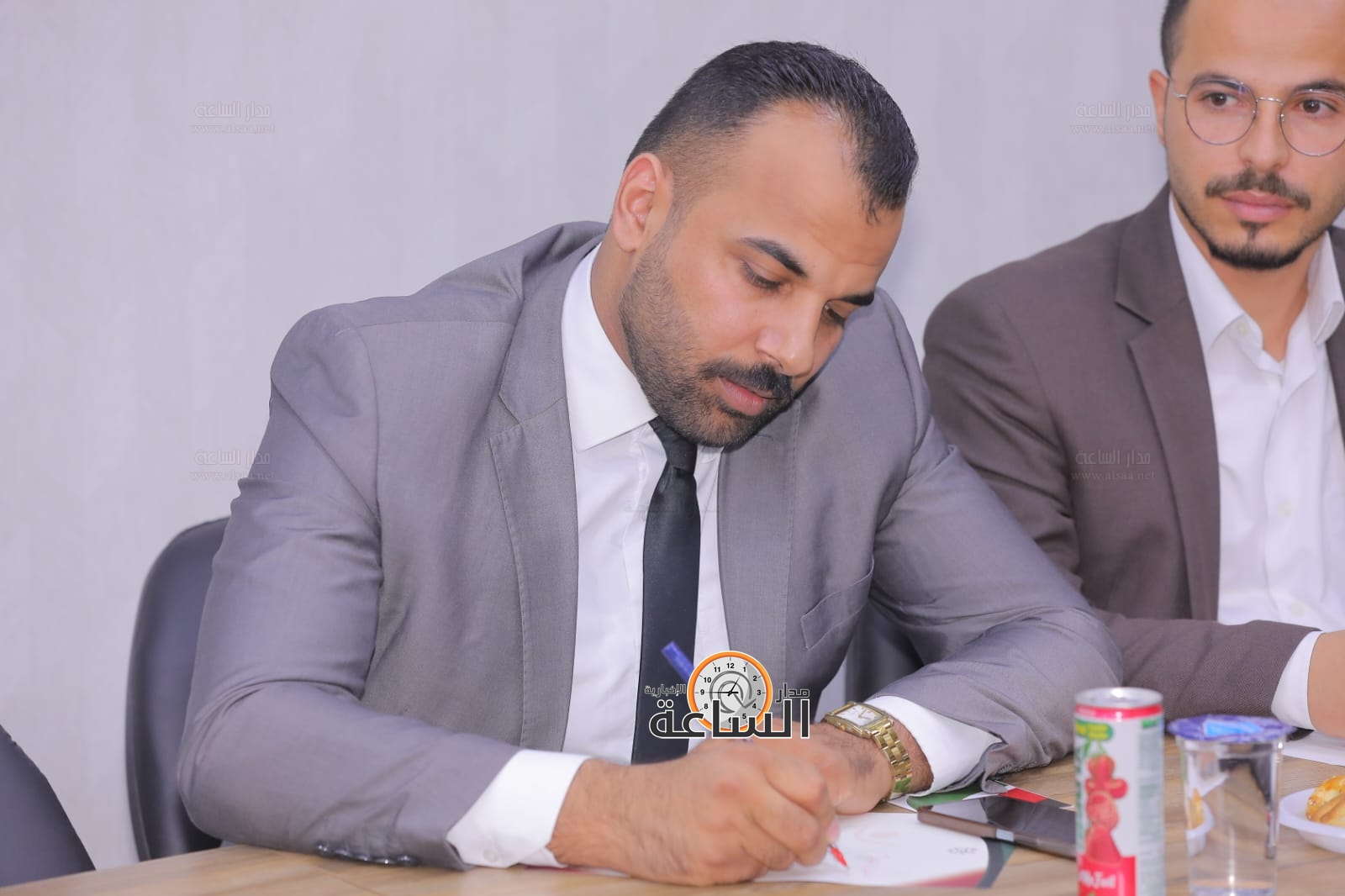 Madar Al-Saa Images 0.008995167479852295