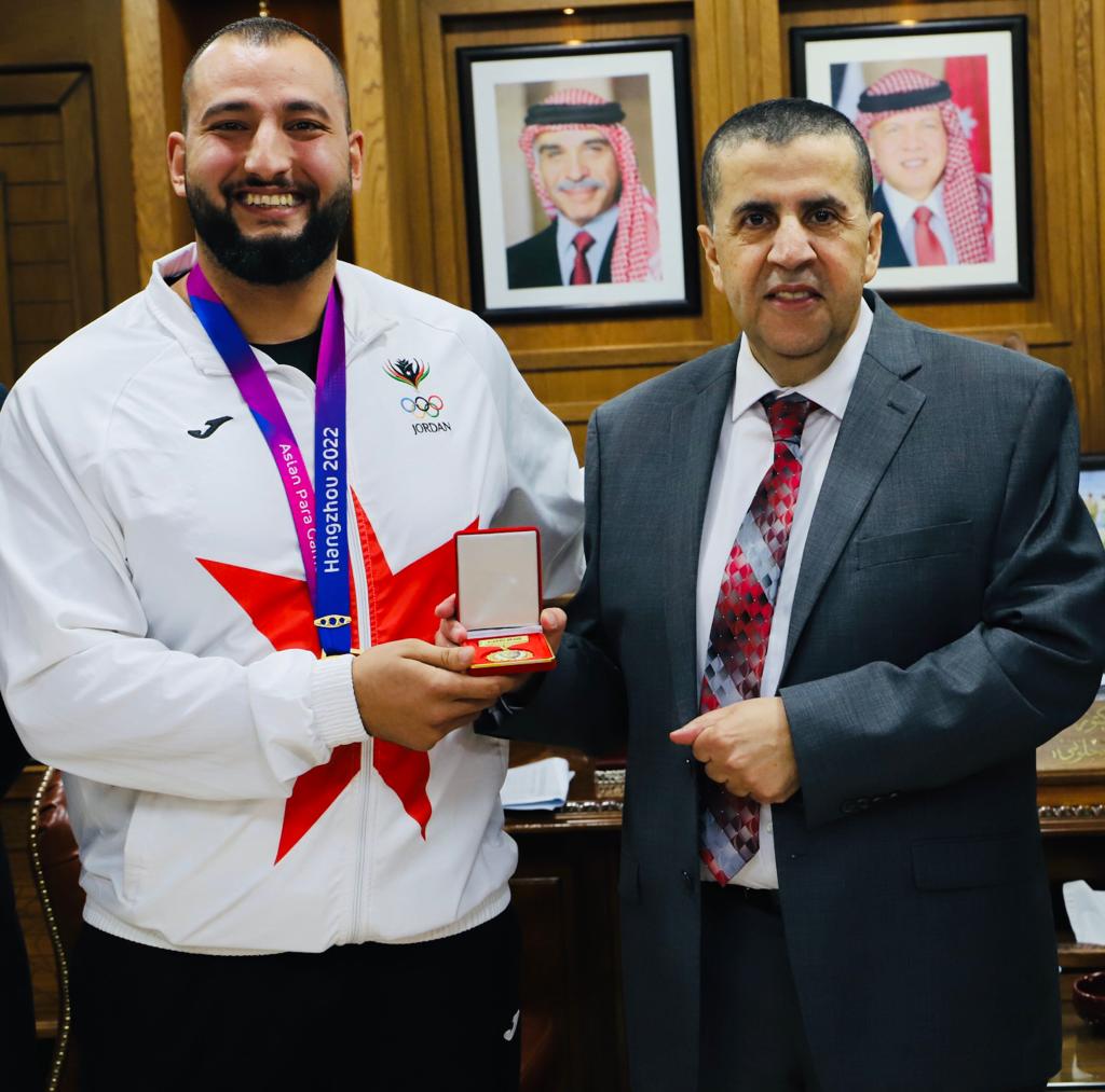 Madar Al-Saa Images 0.5948359953457218