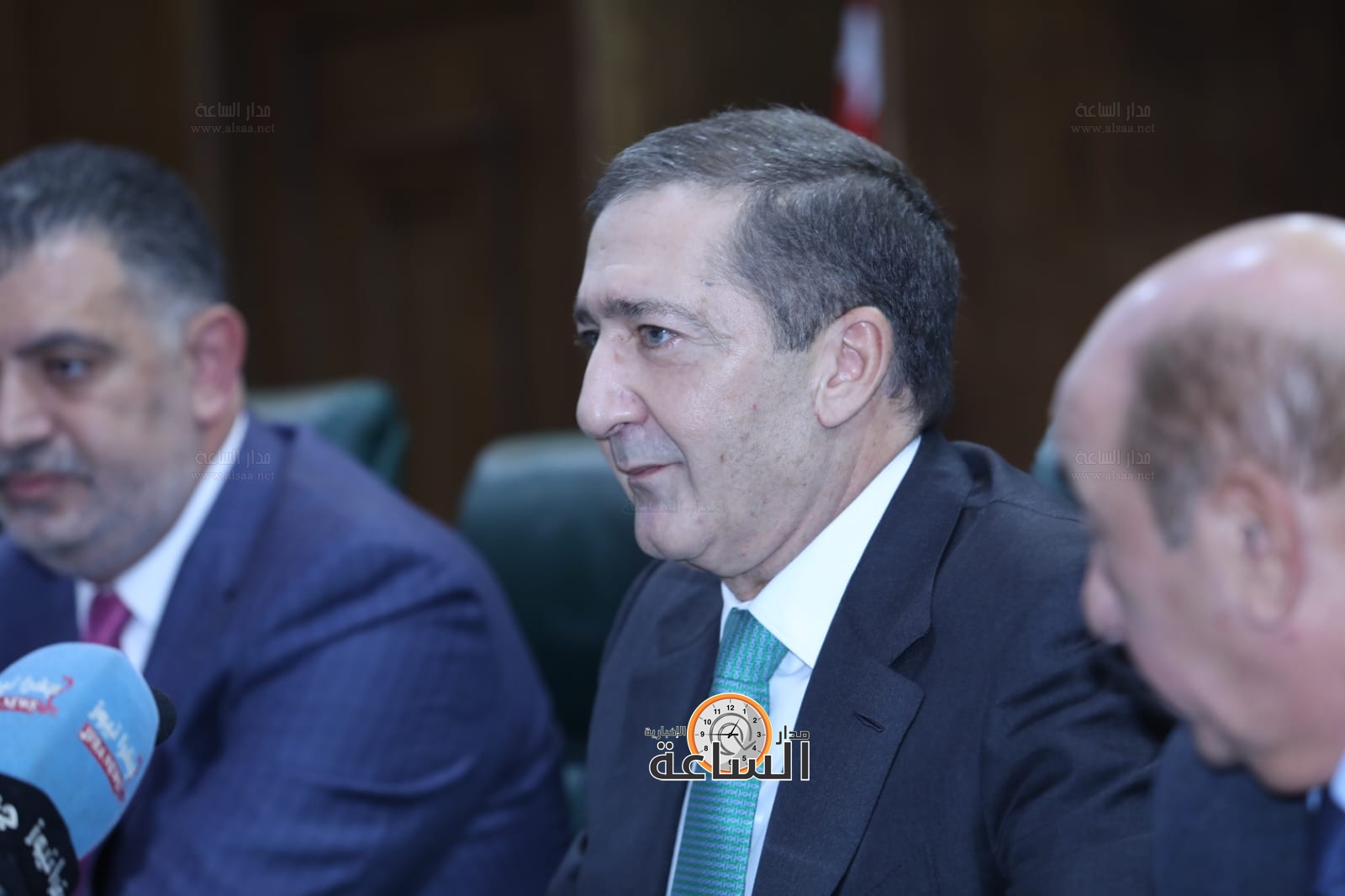 Madar Al-Saa Images 0.7554957726289138