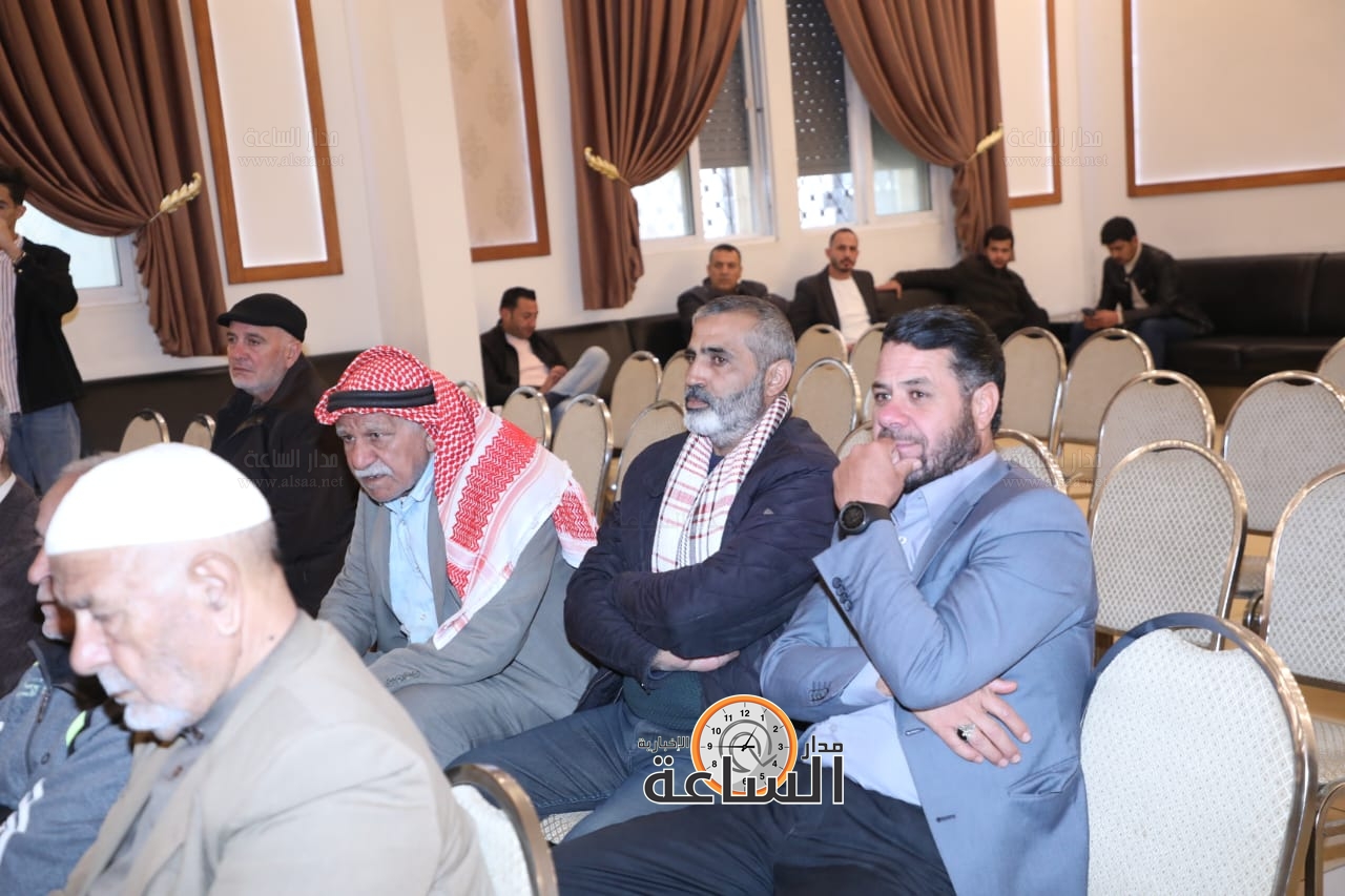 Madar Al-Saa Images 0.8840882461387898