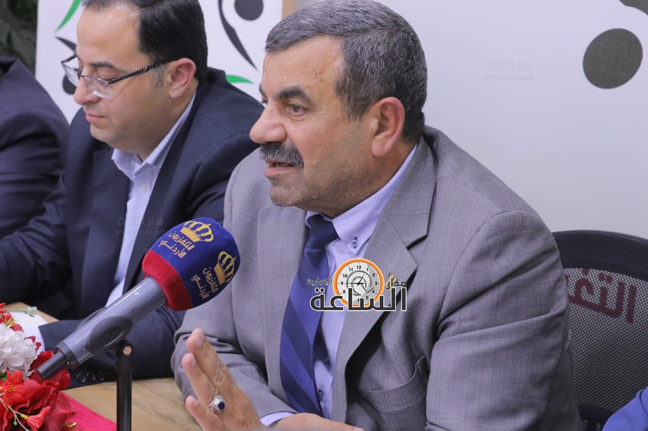 Madar Al-Saa Images 0.10486366835859617