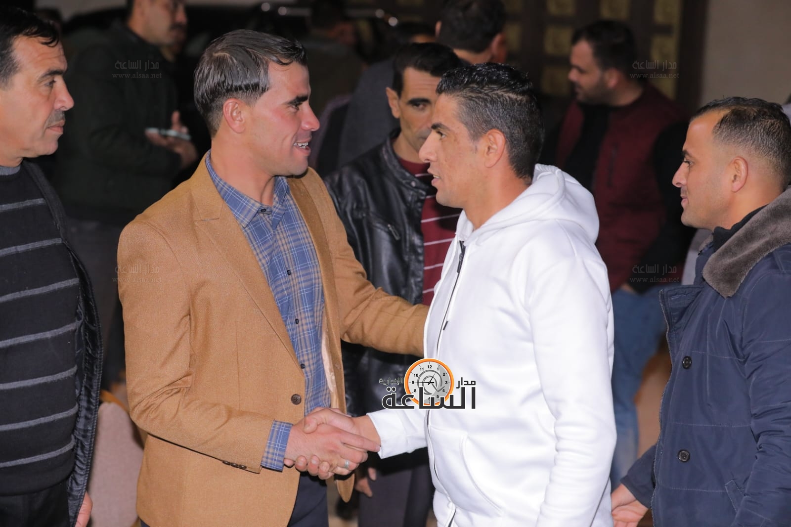 Madar Al-Saa Images 0.6299319531938259