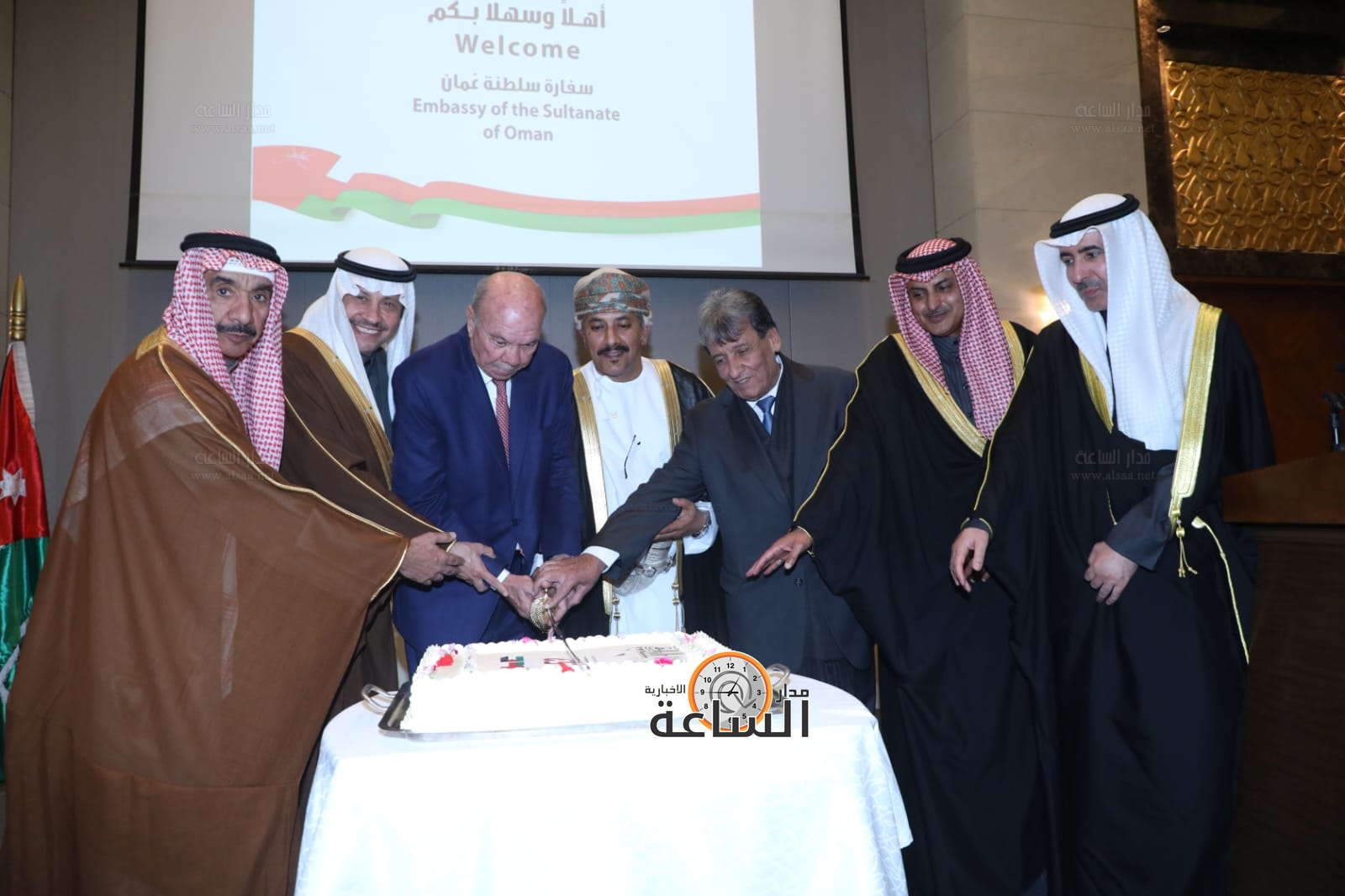 Madar Al-Saa Images 0.3247479672245823