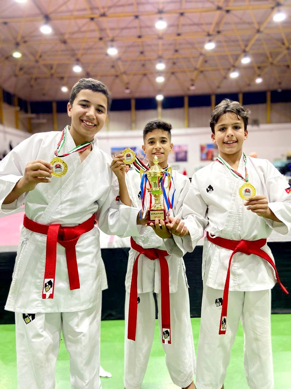 Madar Al-Saa Images 0.16345214072594882