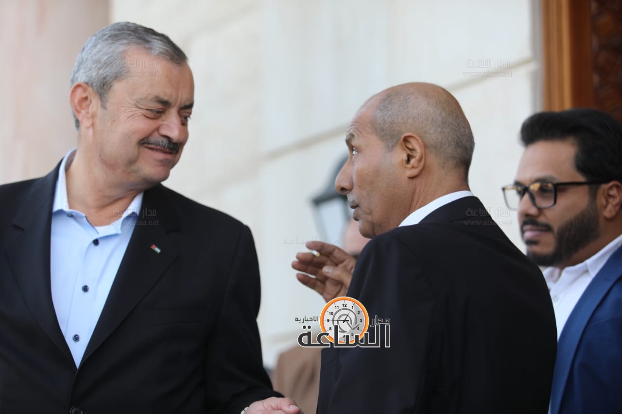 Madar Al-Saa Images 0.39595893057940623