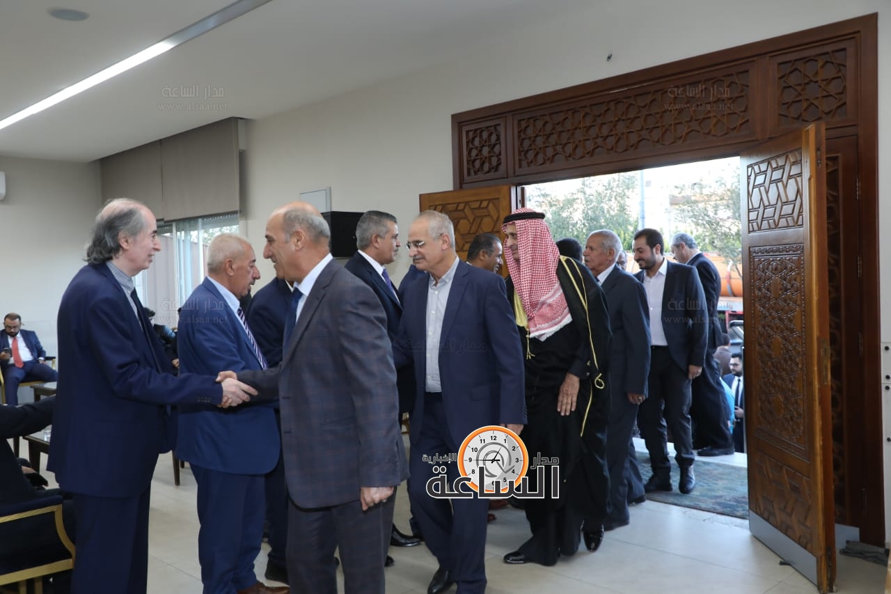 Madar Al-Saa Images 0.027864194618458793