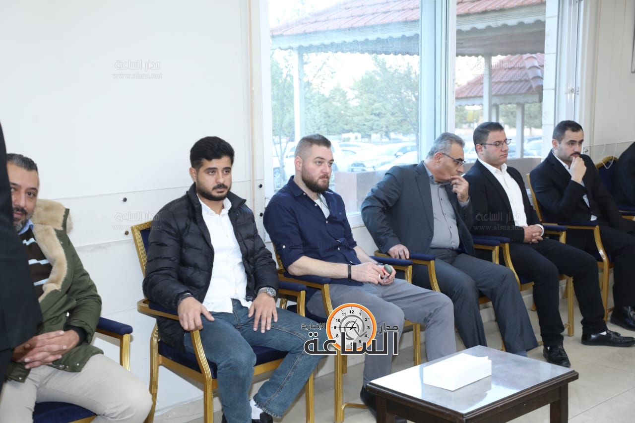 Madar Al-Saa Images 0.32285499527393924