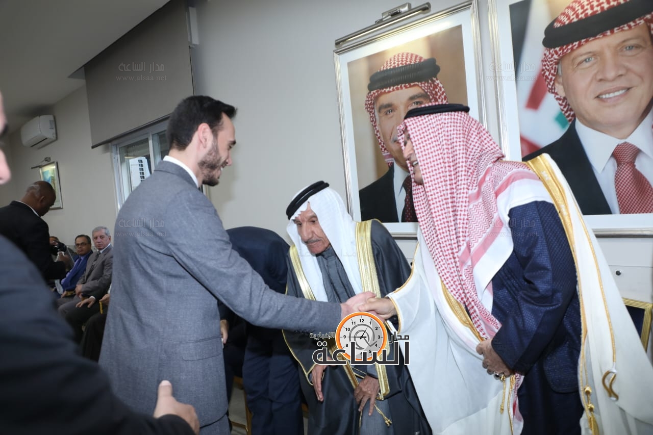 Madar Al-Saa Images 0.48224779089180947