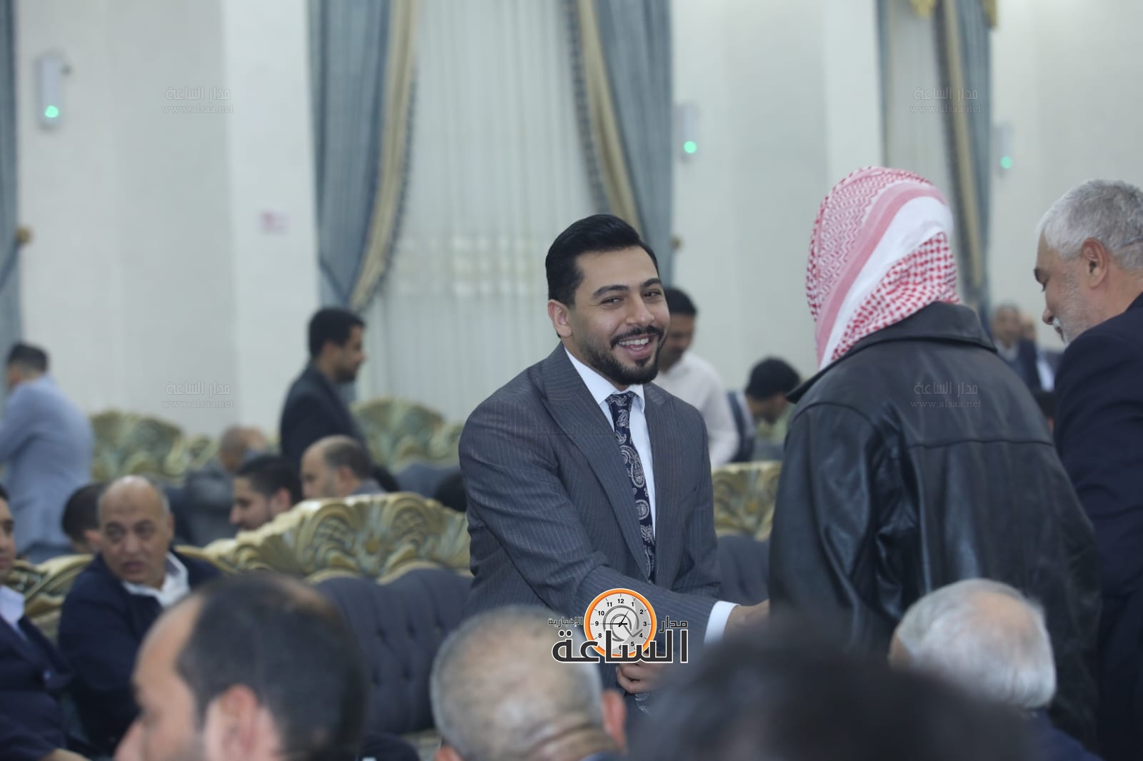 Madar Al-Saa Images 0.4529108265900146