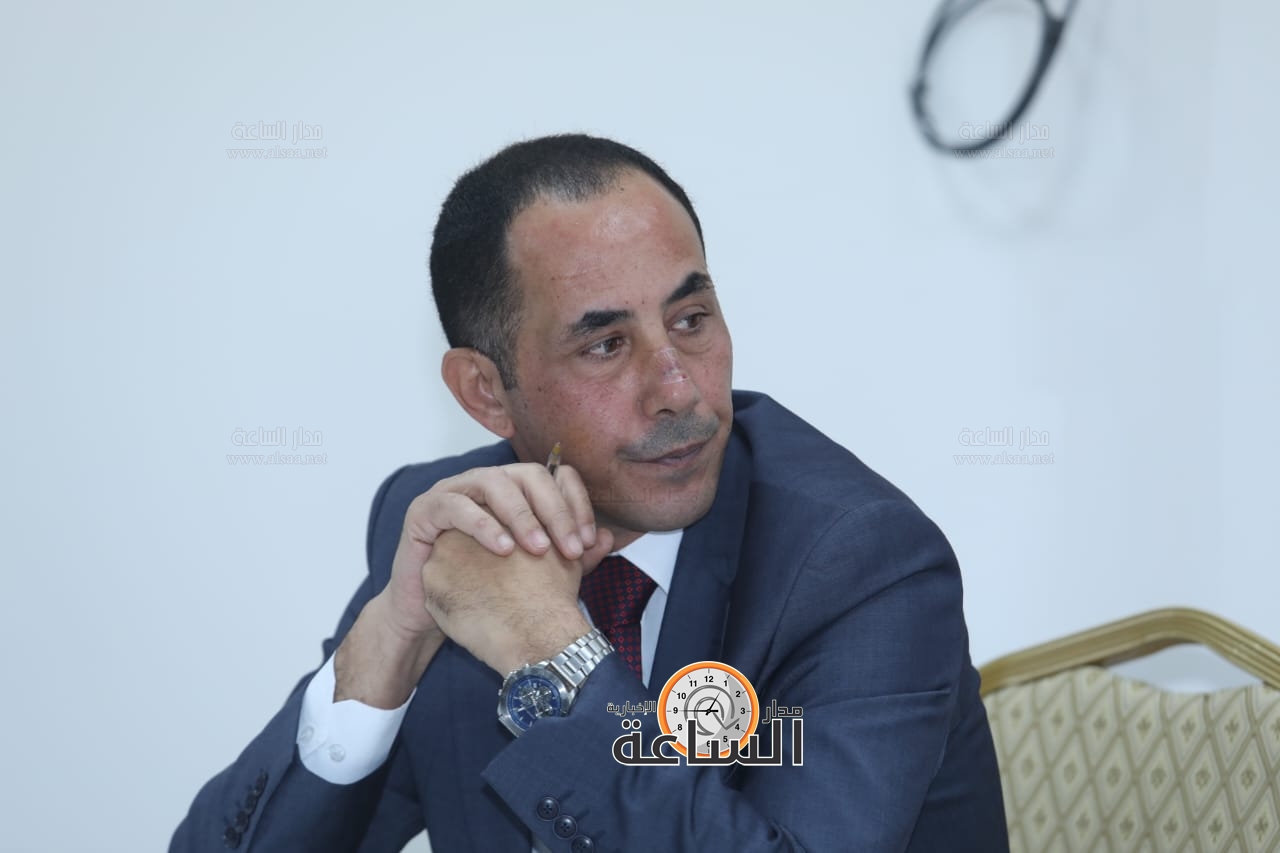 Madar Al-Saa Images 0.8119311921461618