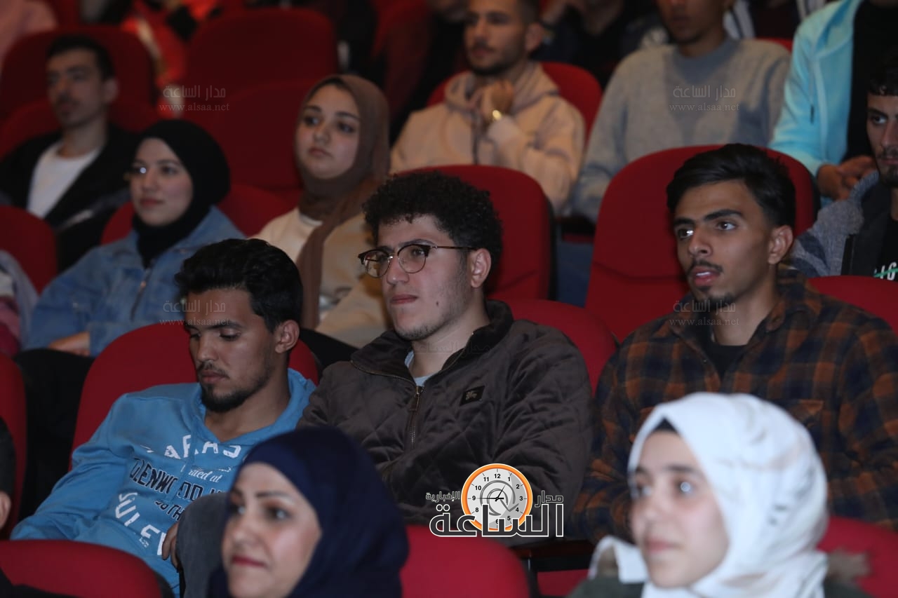 Madar Al-Saa Images 0.12467219421091391