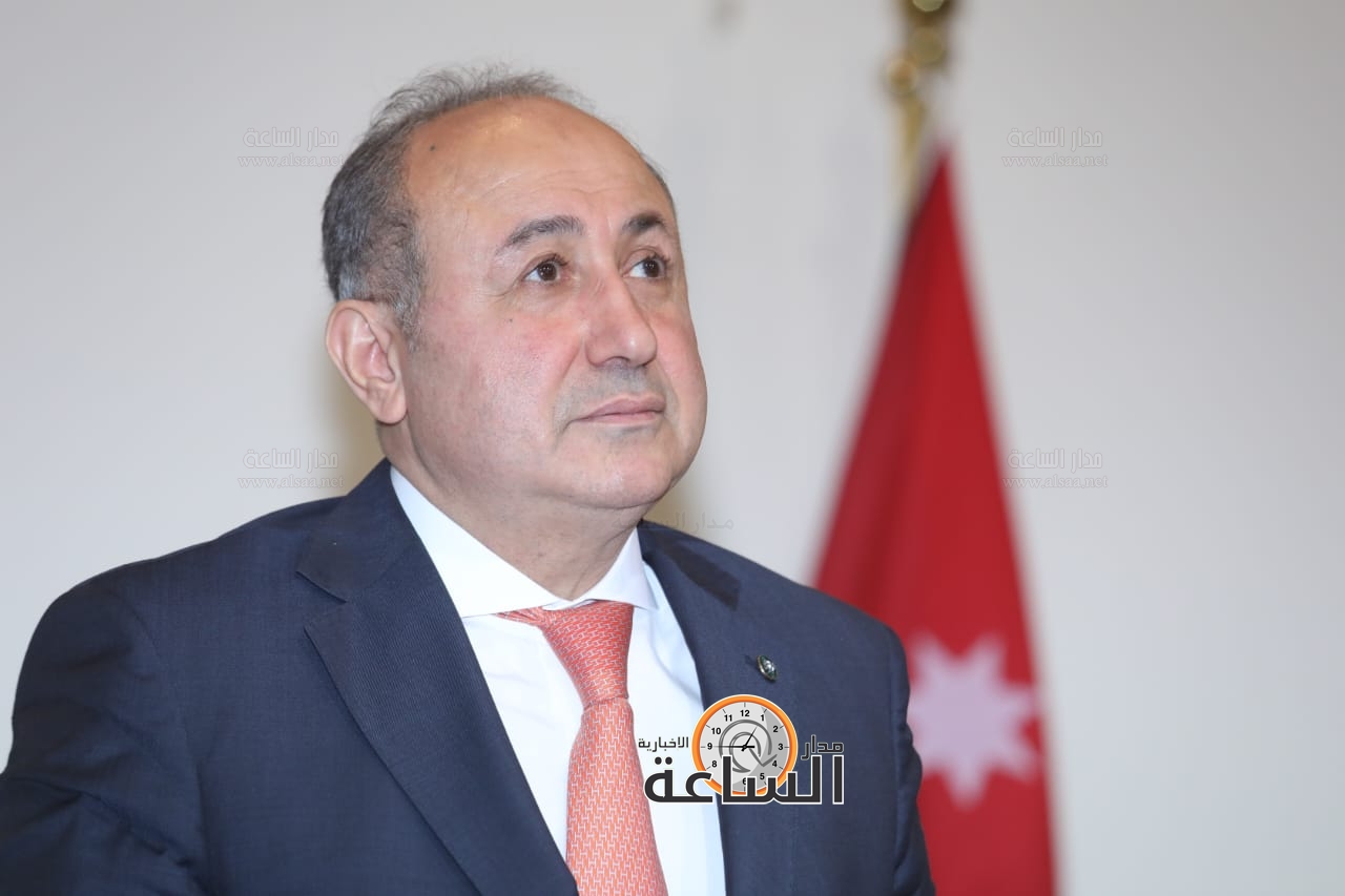 Madar Al-Saa Images 0.7485155719281673