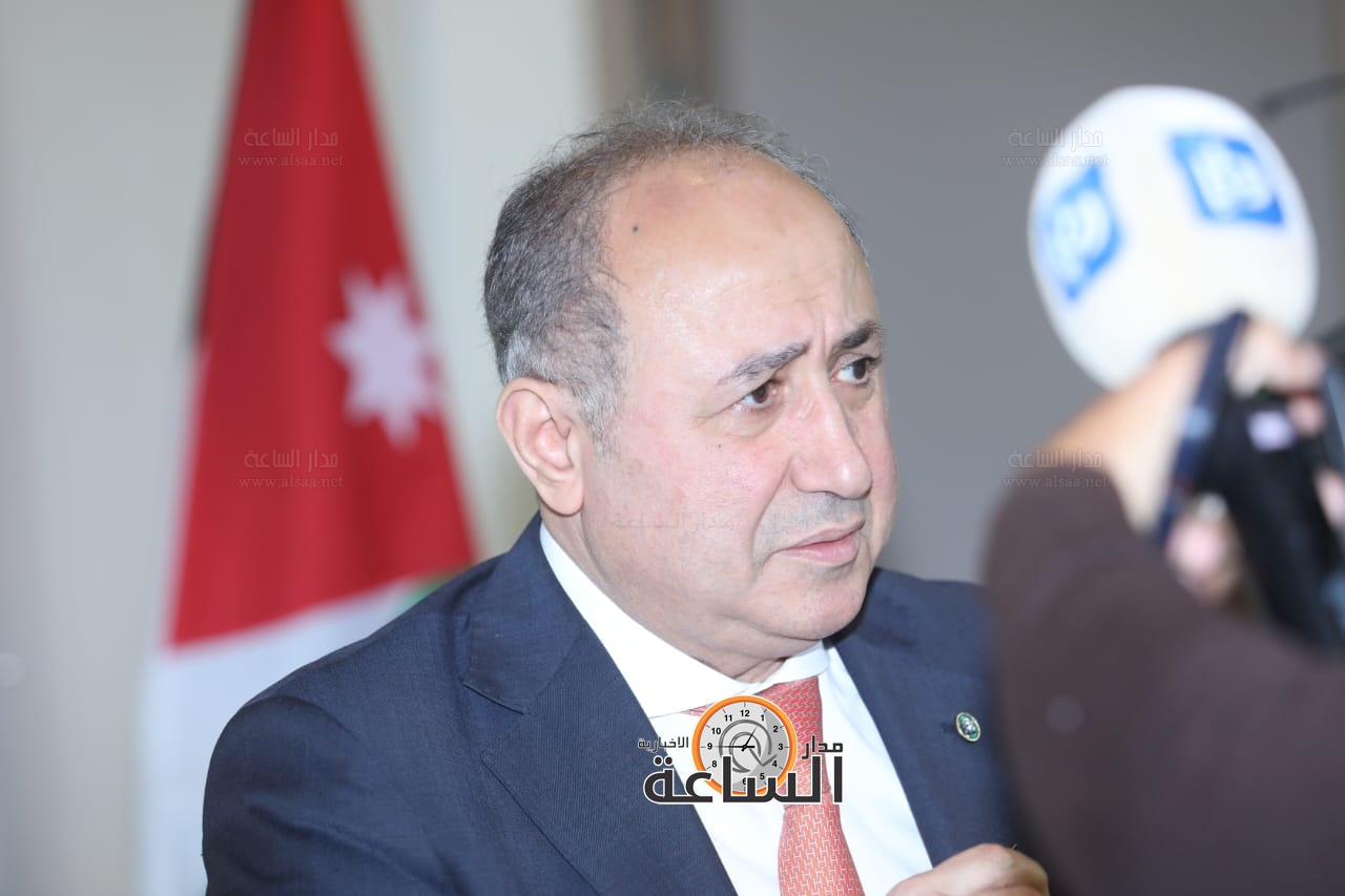 Madar Al-Saa Images 0.06626394449947037