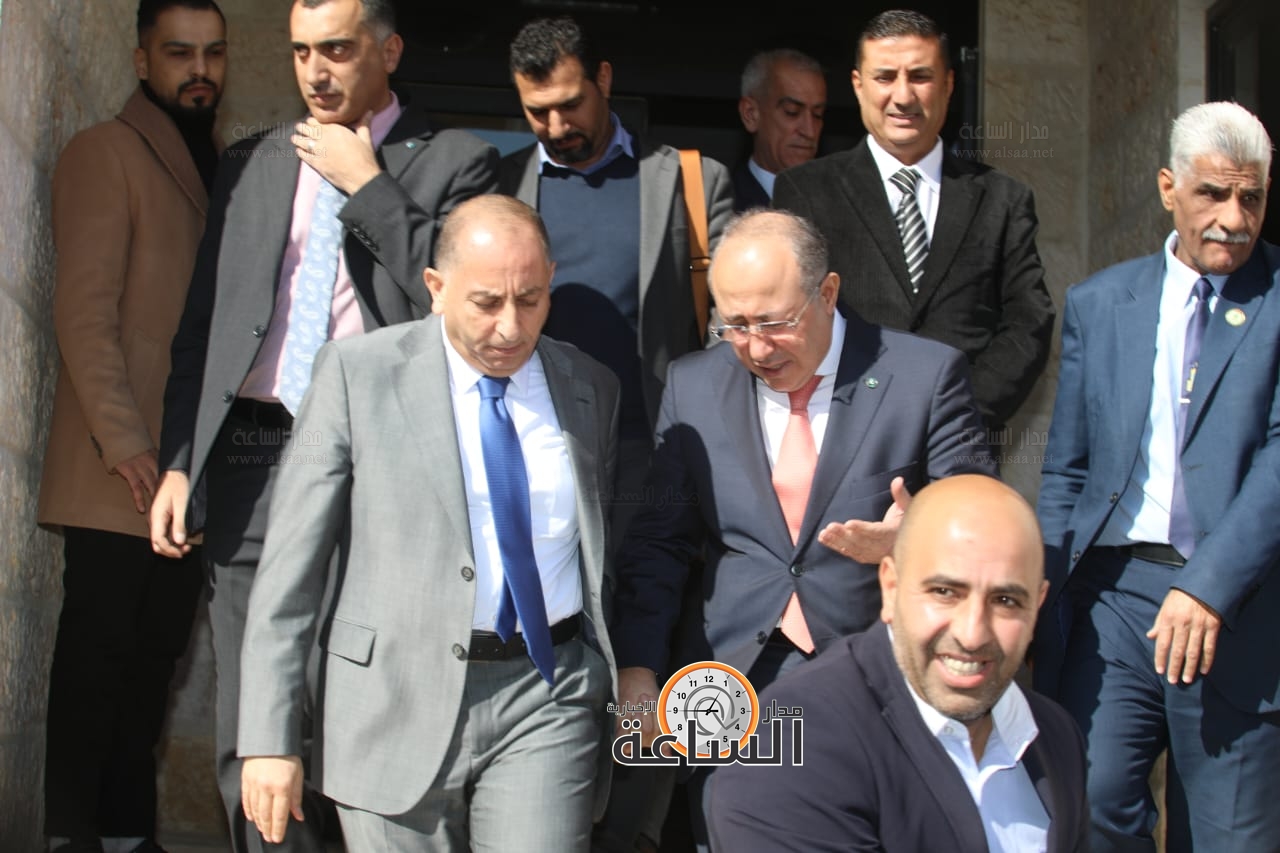 Madar Al-Saa Images 0.3408823431333947