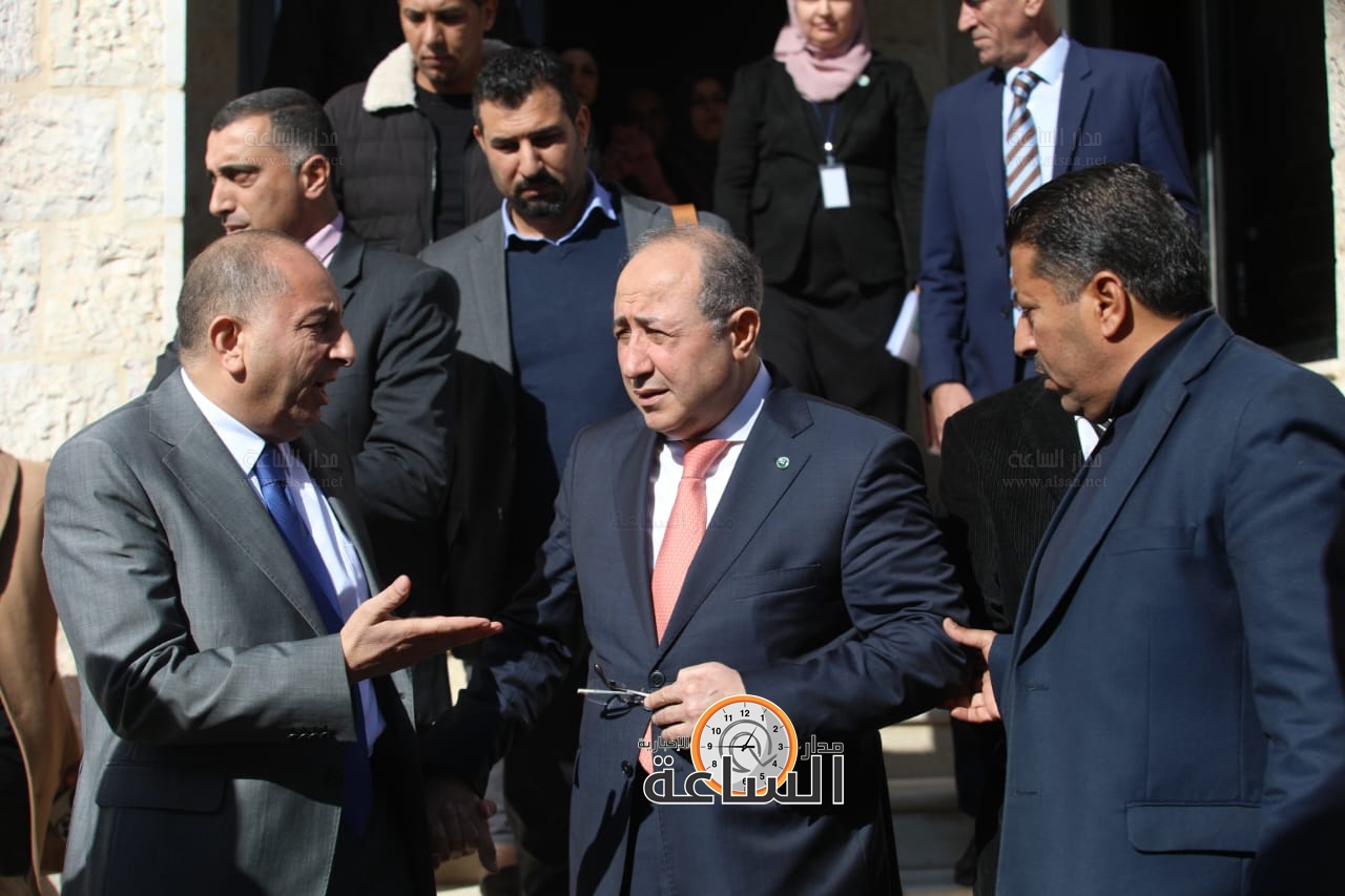 Madar Al-Saa Images 0.233774093488901