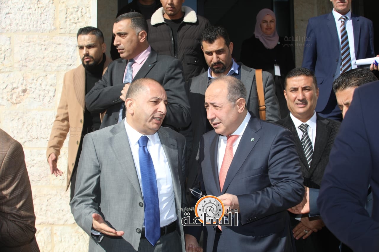 Madar Al-Saa Images 0.5859184359321585