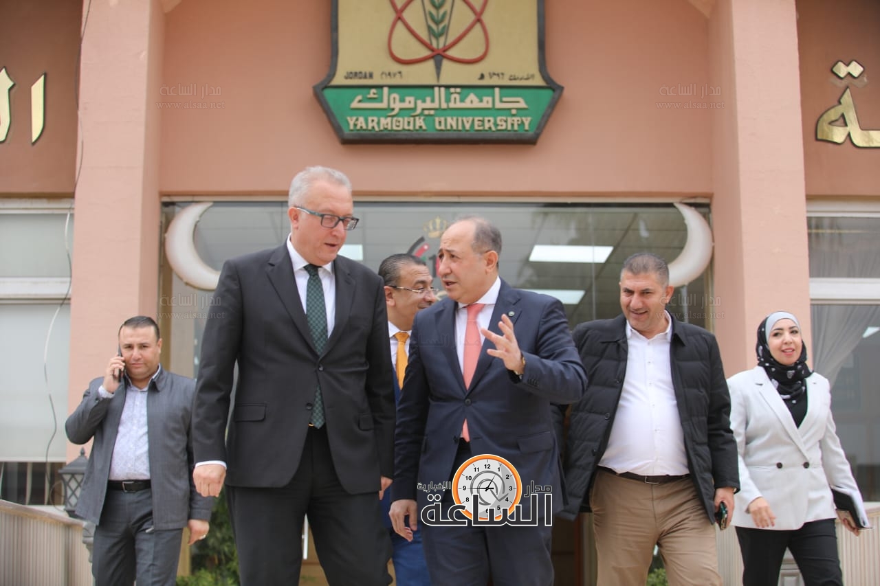 Madar Al-Saa Images 0.23108945126422475