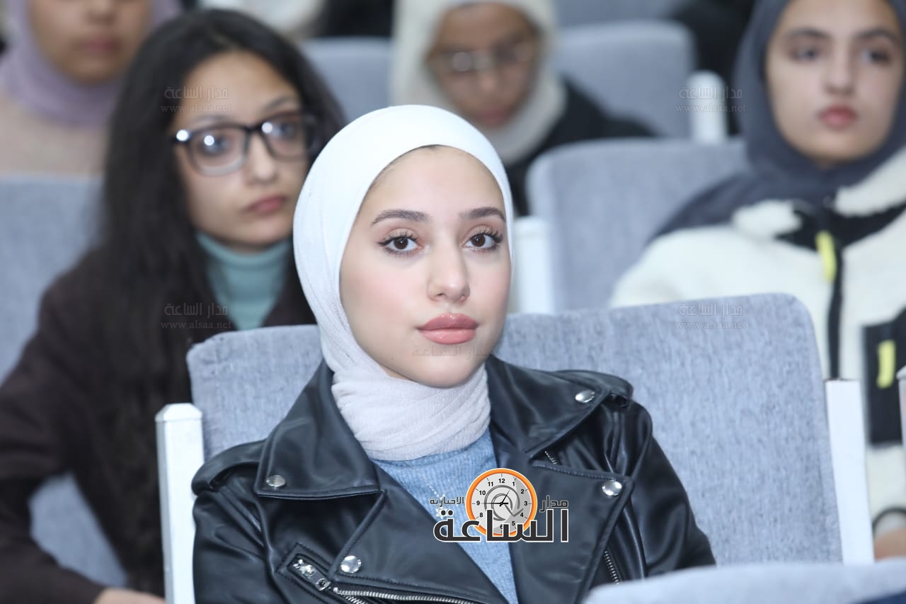 Madar Al-Saa Images 0.6771782316310864