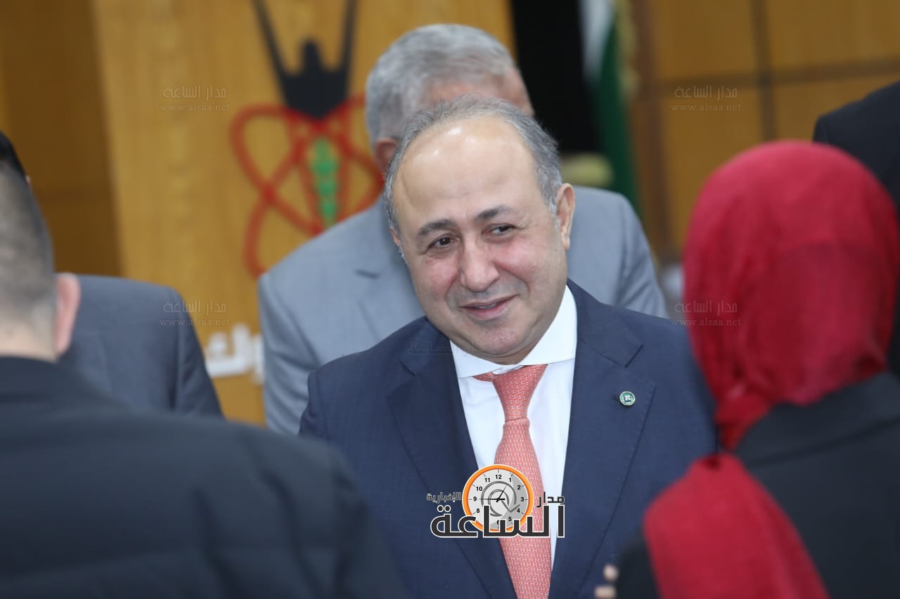 Madar Al-Saa Images 0.15995220723227965