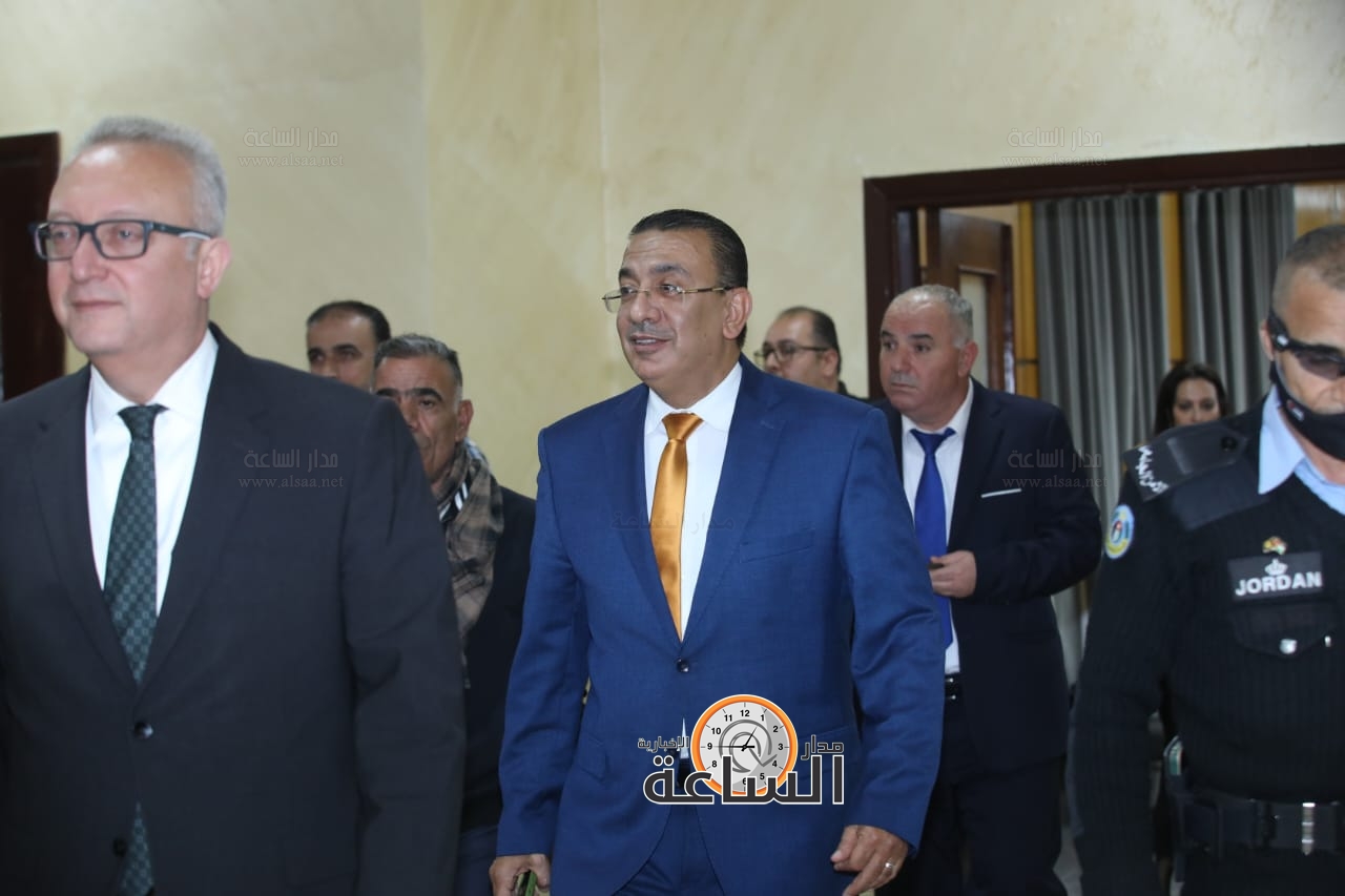 Madar Al-Saa Images 0.8849748069562775