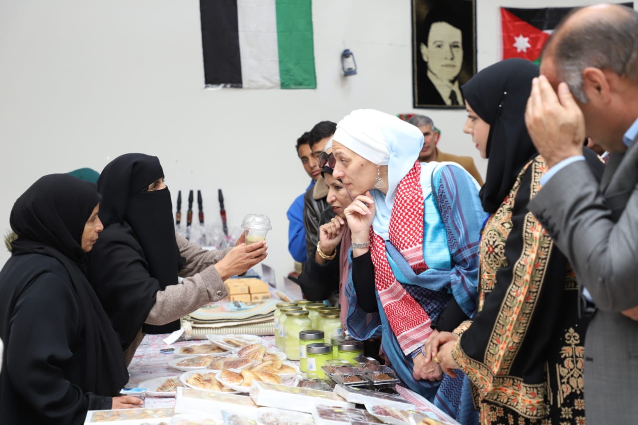 Madar Al-Saa Images 0.951171192167446