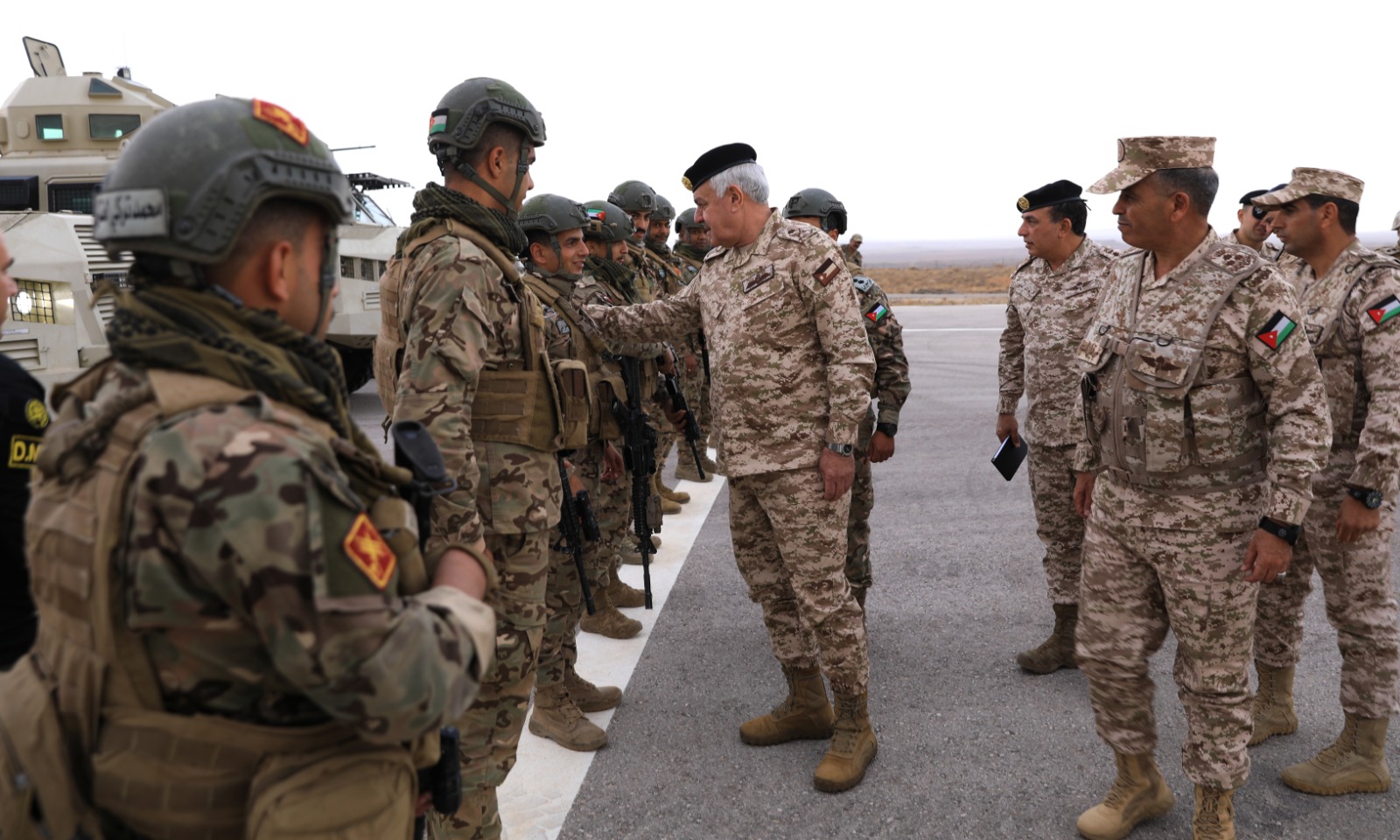 Madar Al-Saa Images 0.27392612541924066