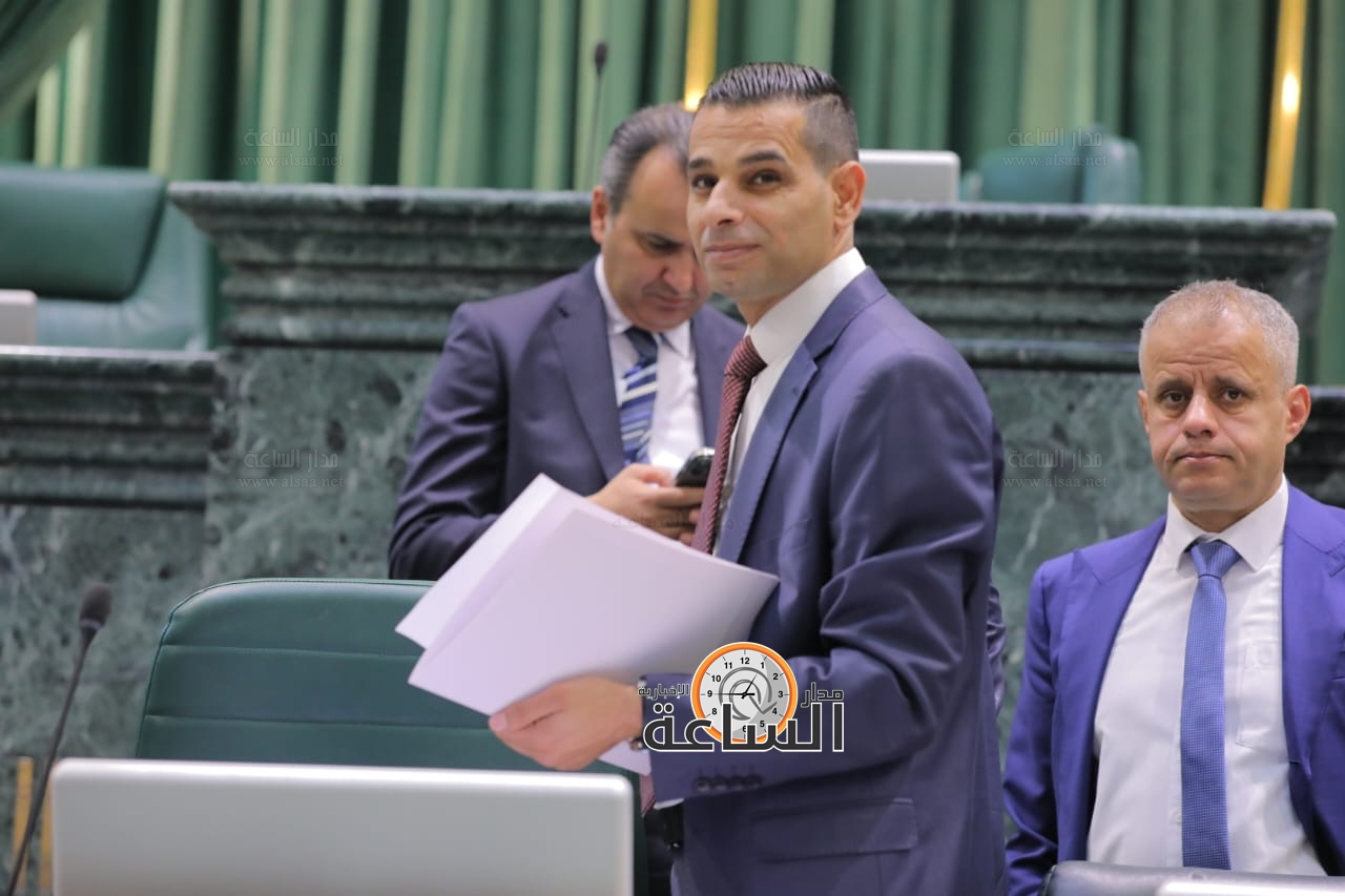 Madar Al-Saa Images 0.04832517113633816