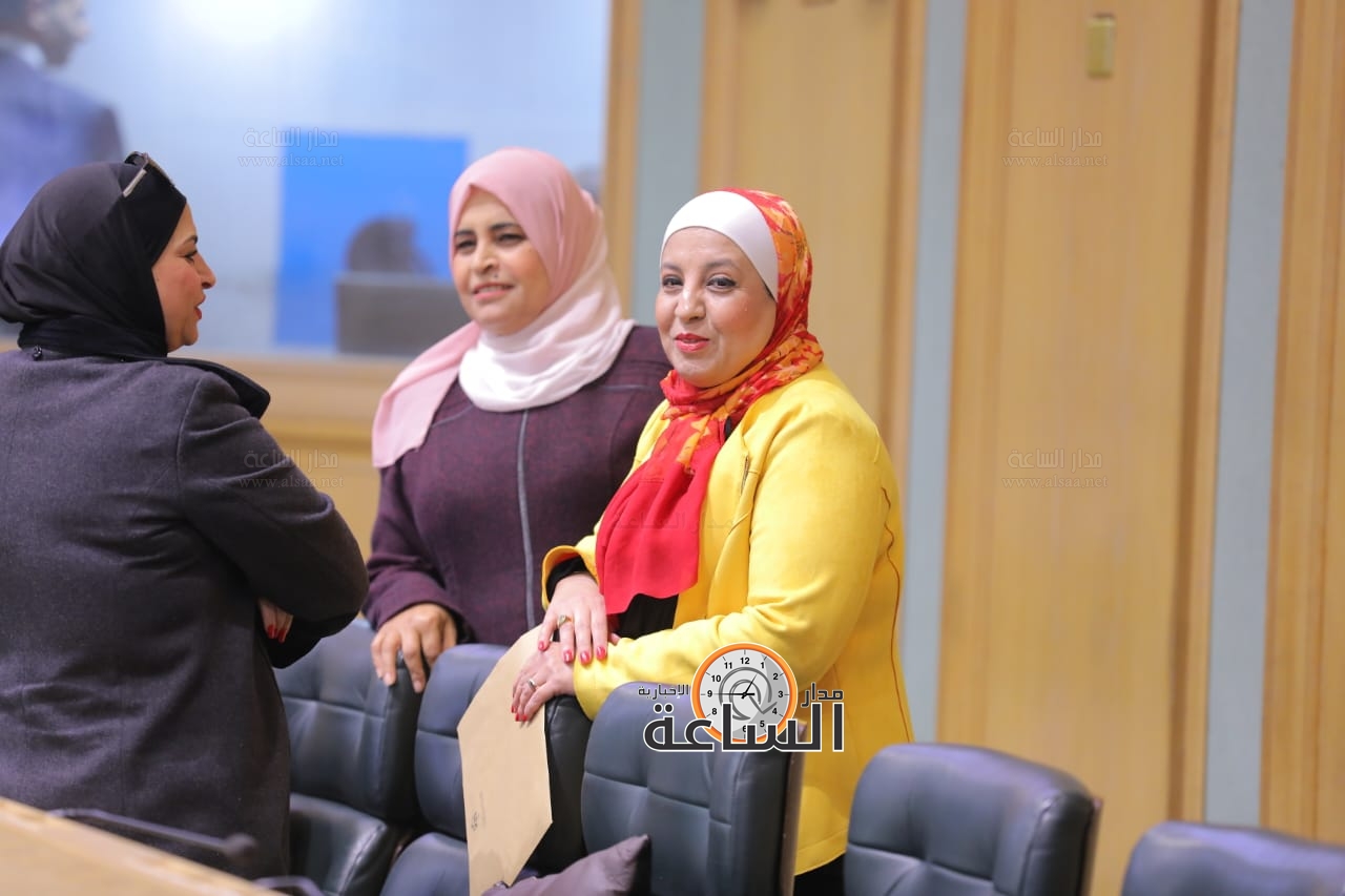 Madar Al-Saa Images 0.23433651726203952