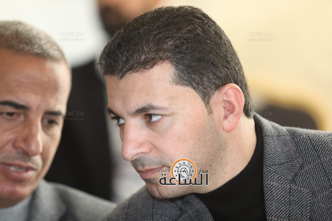 Madar Al-Saa Images 0.3989713690997585