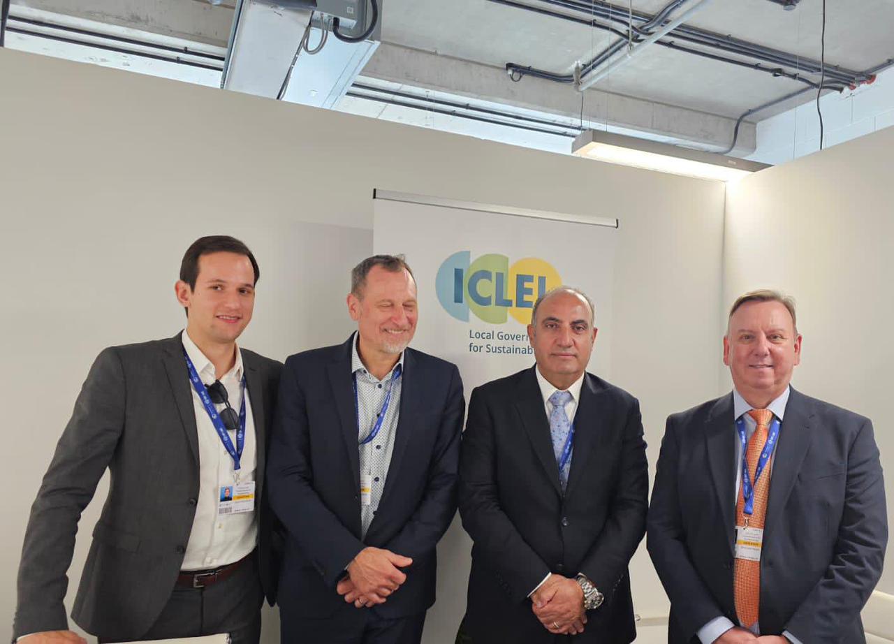 Madar Al-Saa Images 0.8531771309205365