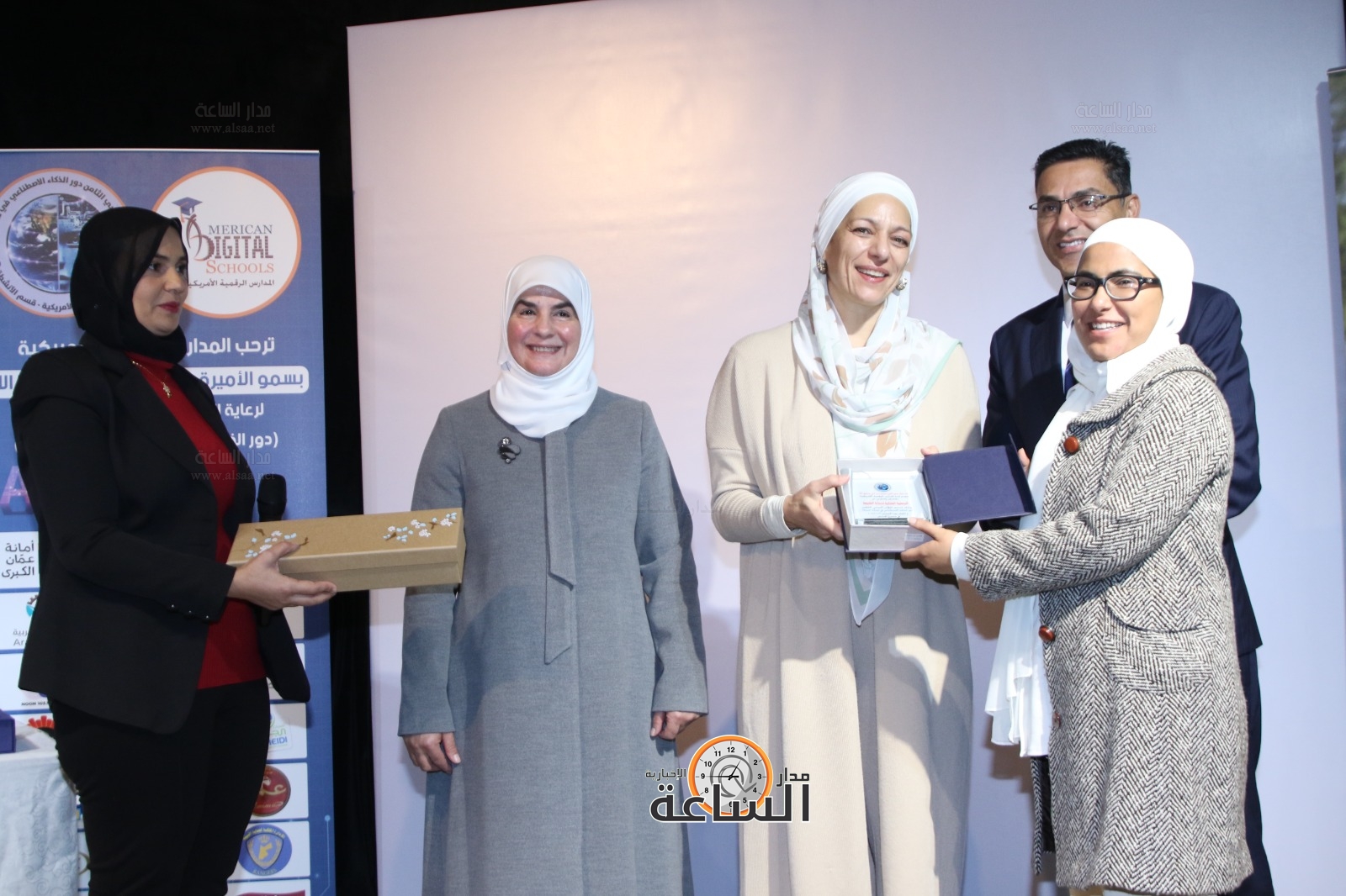 Madar Al-Saa Images 0.9097242434331356