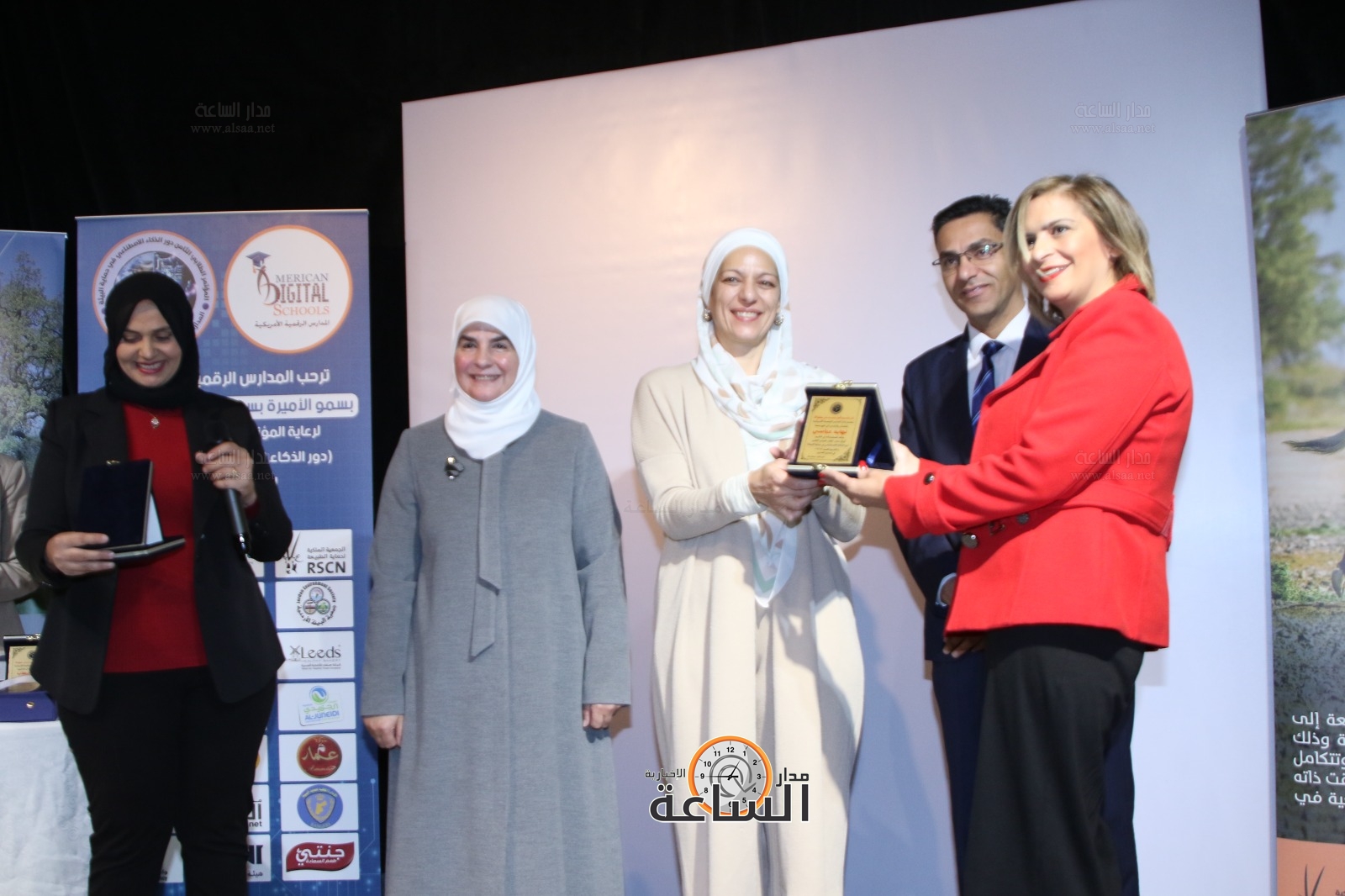 Madar Al-Saa Images 0.35936500468550103