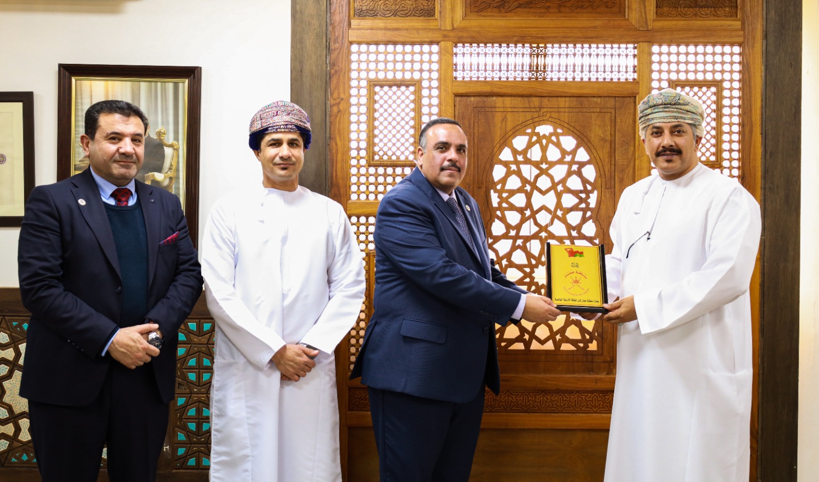 Madar Al-Saa Images 0.19867936332107994