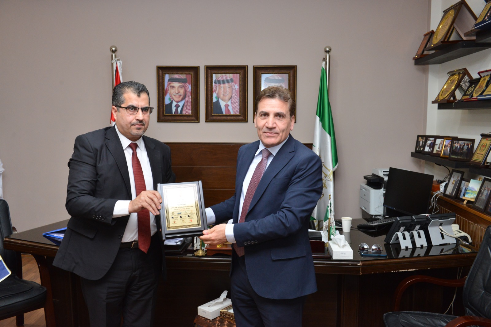 Madar Al-Saa Images 0.002103704232102821