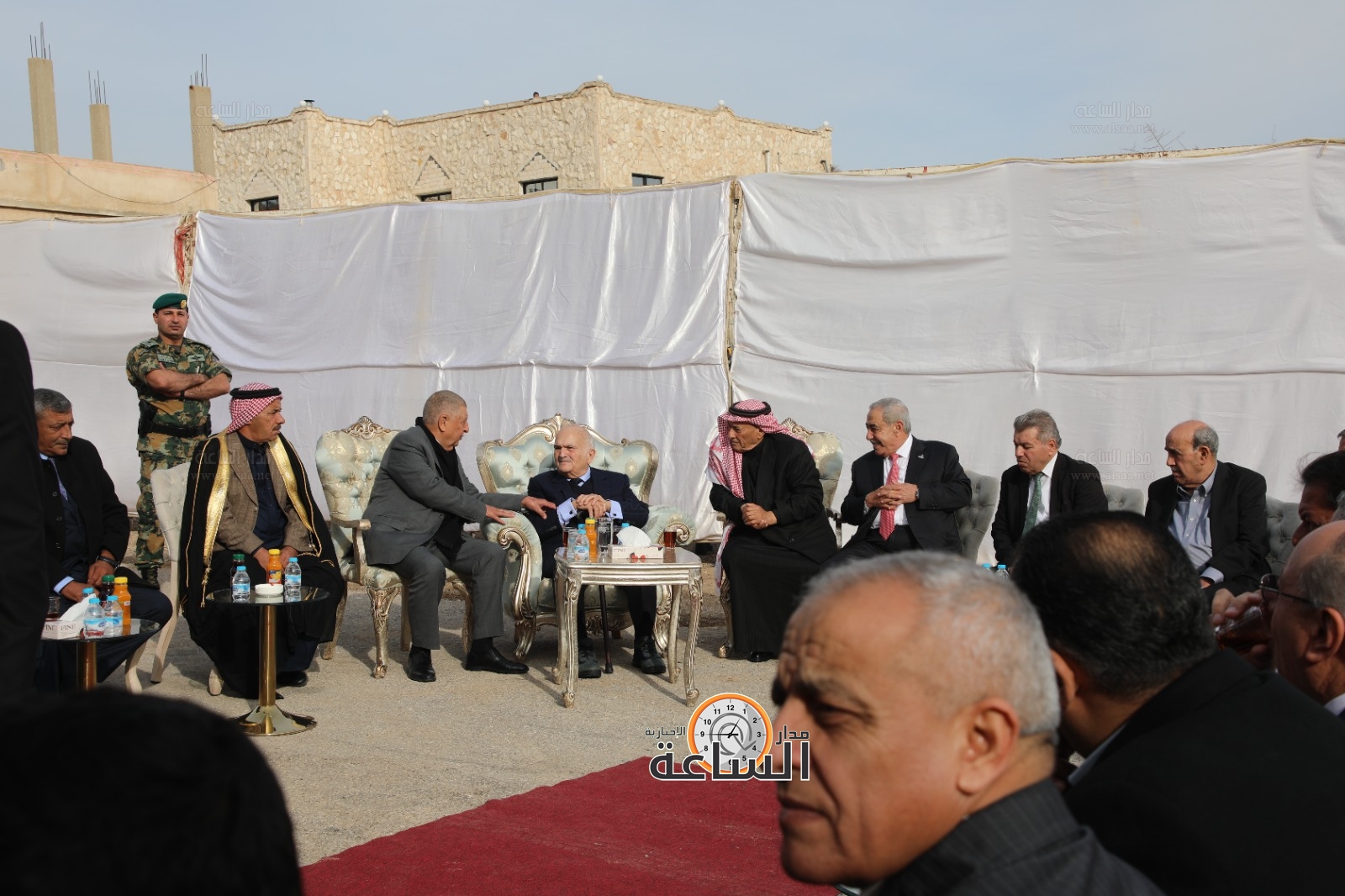 Madar Al-Saa Images 0.481719621330678