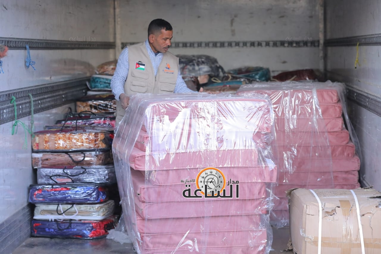 Madar Al-Saa Images 0.8244090696416371