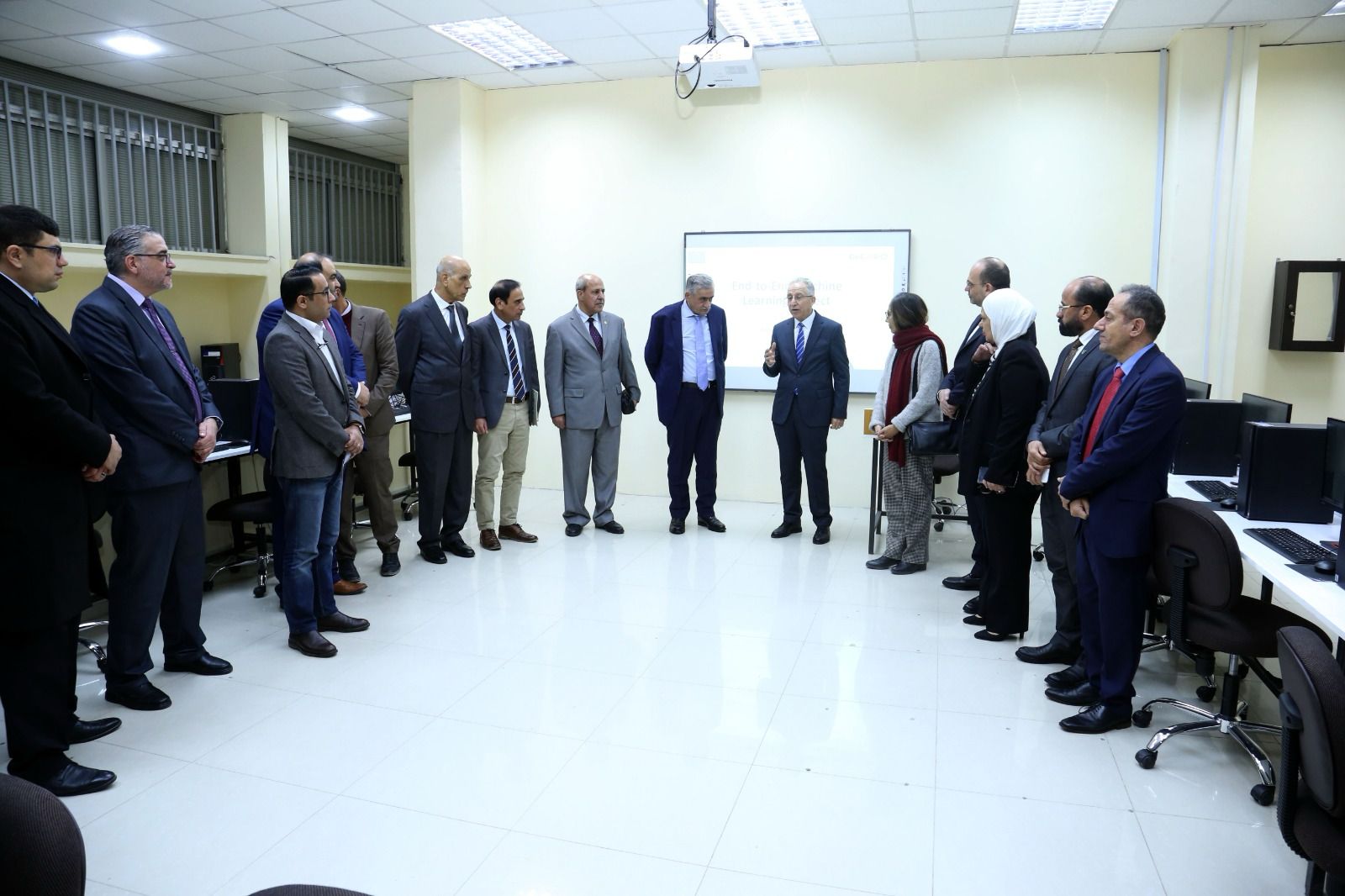 Madar Al-Saa Images 0.29533595441683724