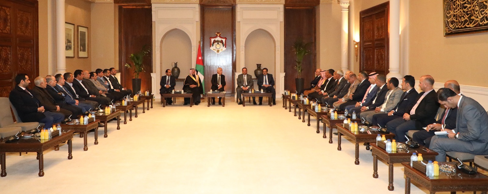 Madar Al-Saa Images 0.5869328687973554