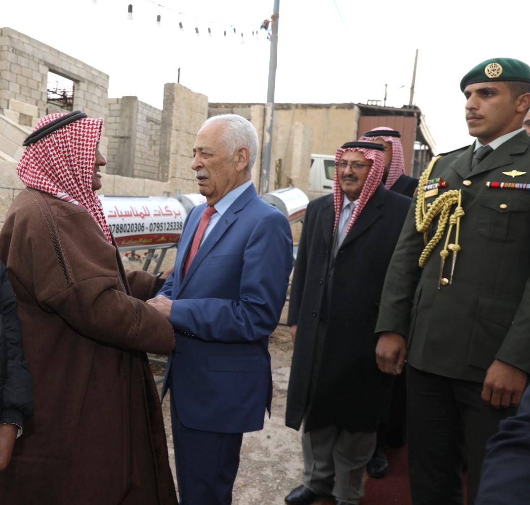 Madar Al-Saa Images 0.8732958390499719