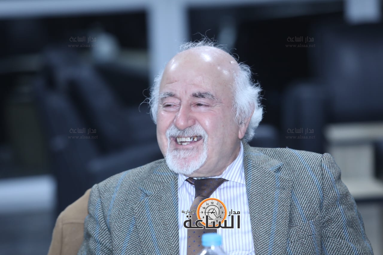 Madar Al-Saa Images 0.16337563179469017