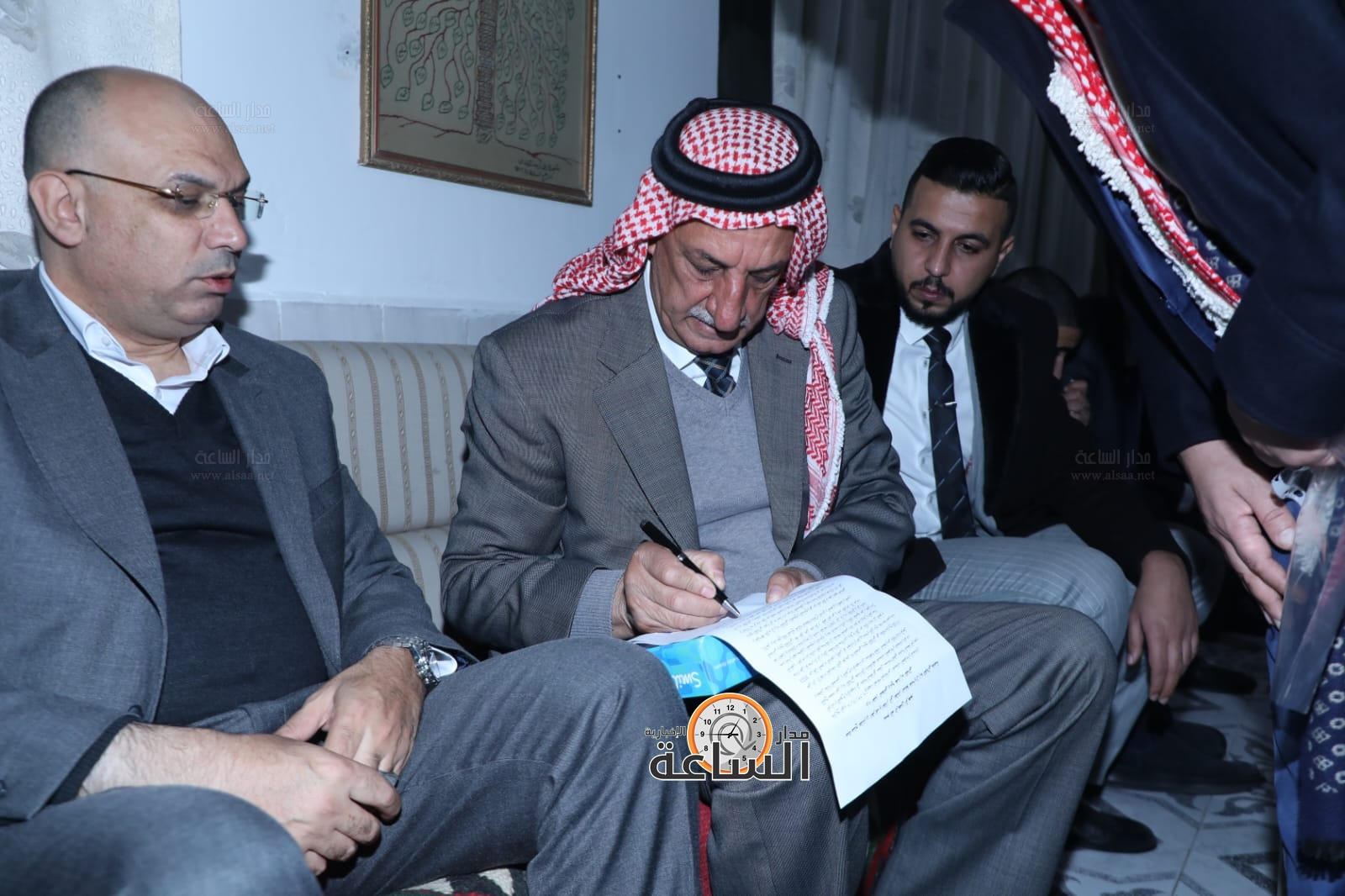 Madar Al-Saa Images 0.27745460480139883