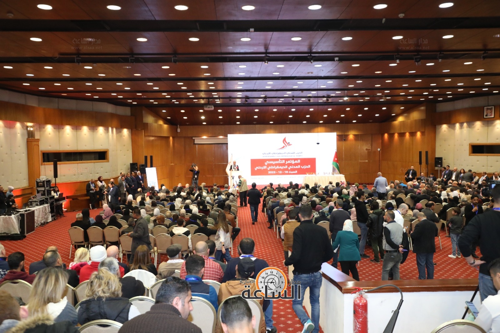 Madar Al-Saa Images 0.8233112621063119