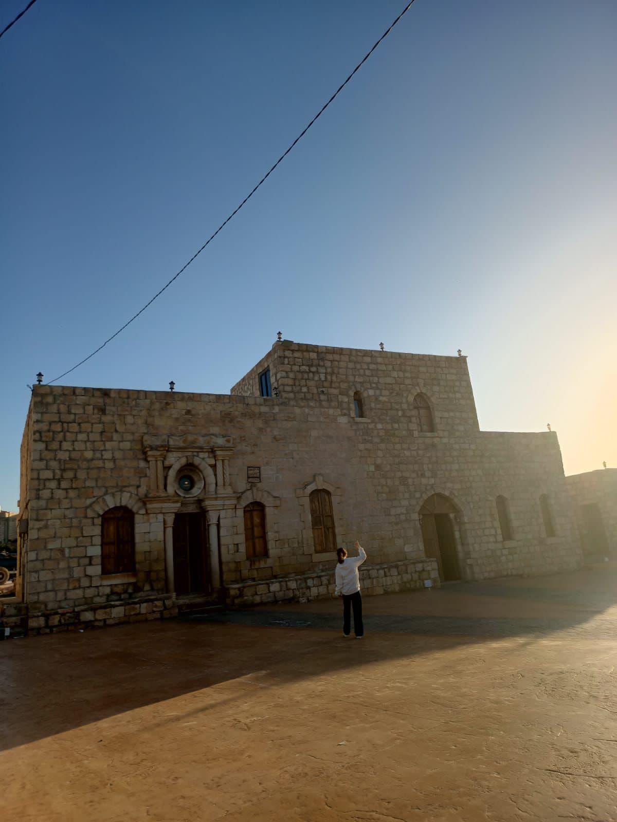 Madar Al-Saa Images 0.1732645279943561