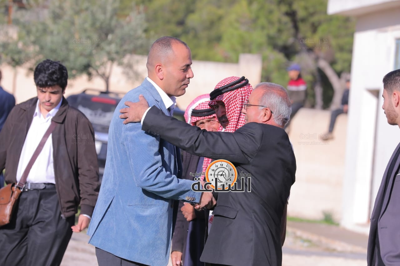 Madar Al-Saa Images 0.4178182777942152