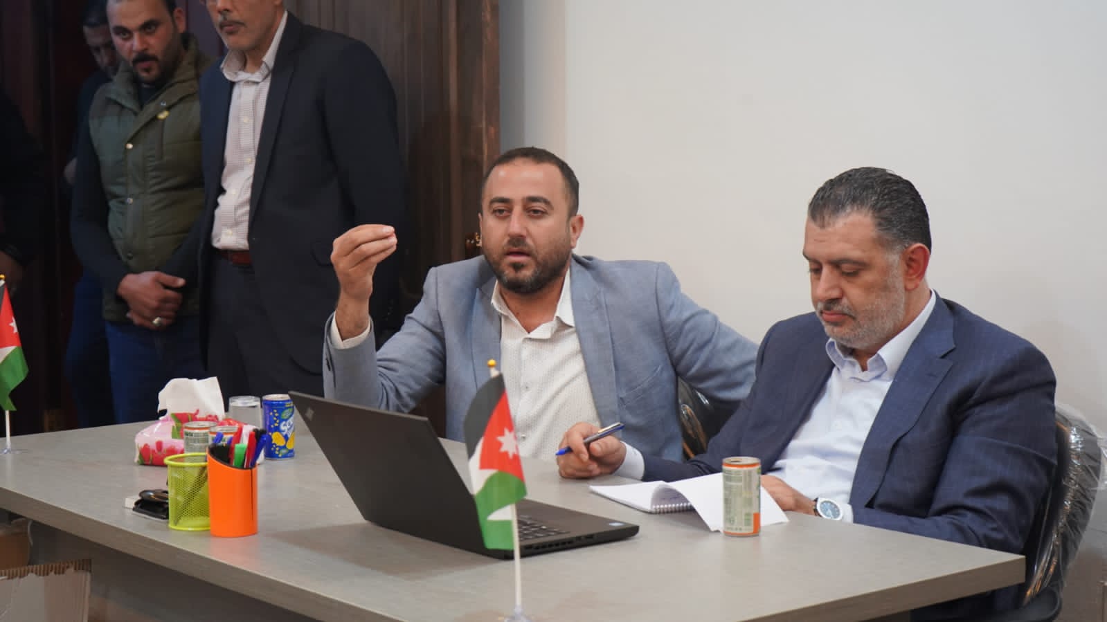 Madar Al-Saa Images 0.8081087515456546