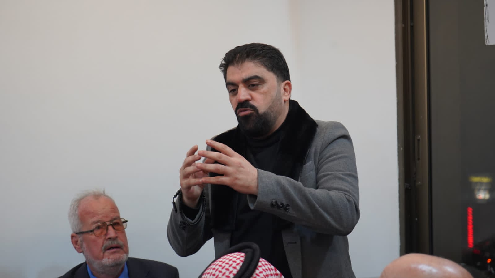 Madar Al-Saa Images 0.7675283016325698