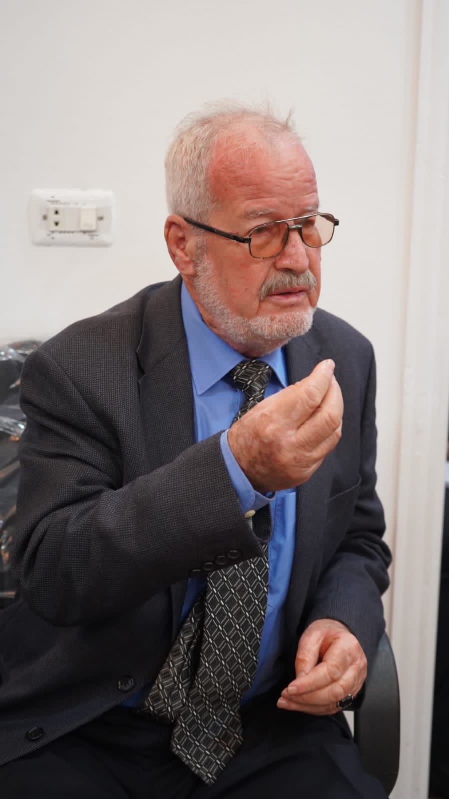 Madar Al-Saa Images 0.44294123791050644