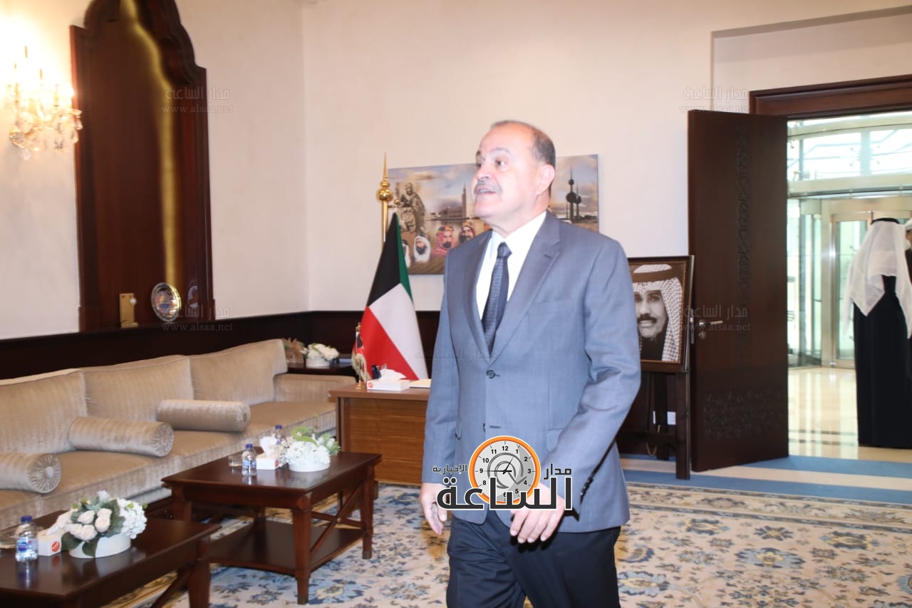 Madar Al-Saa Images 0.24901798638566608