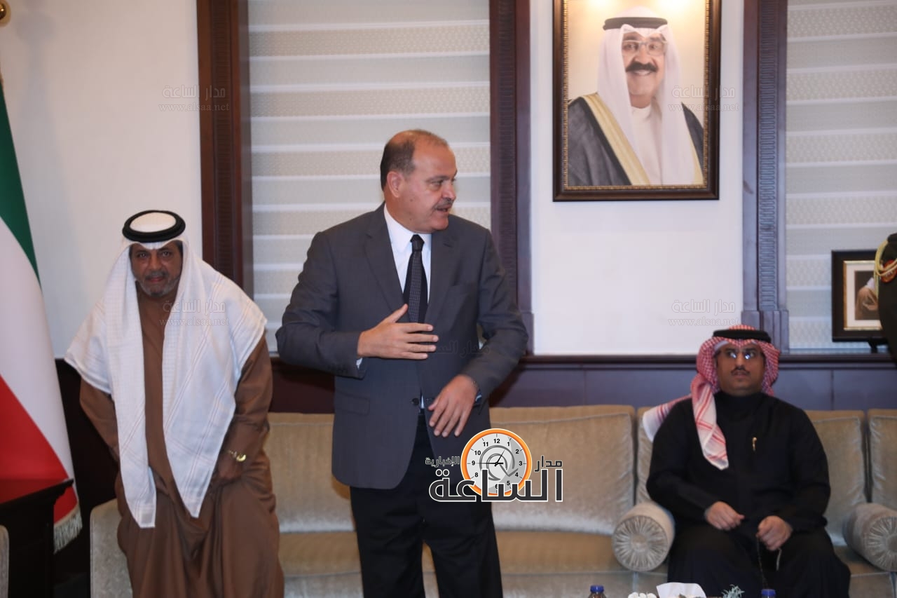 Madar Al-Saa Images 0.186771567785863